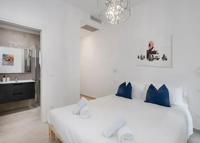 Easystayrome 10 Pax 3 Baths 1 Min From Metro Appartement