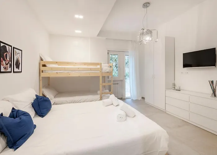 Easystayrome 10 Pax 3 Baths 1 Min From Metro